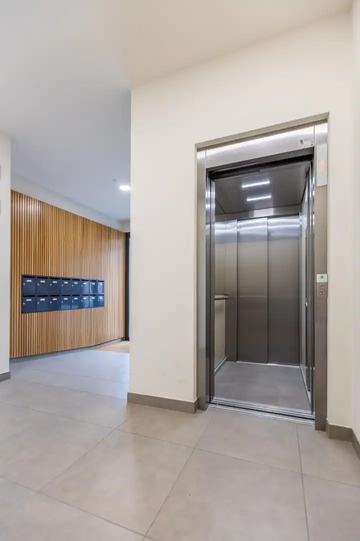 Piso en venta en A Coruña Capital  con Calefacción, Jardín privado y Terraza