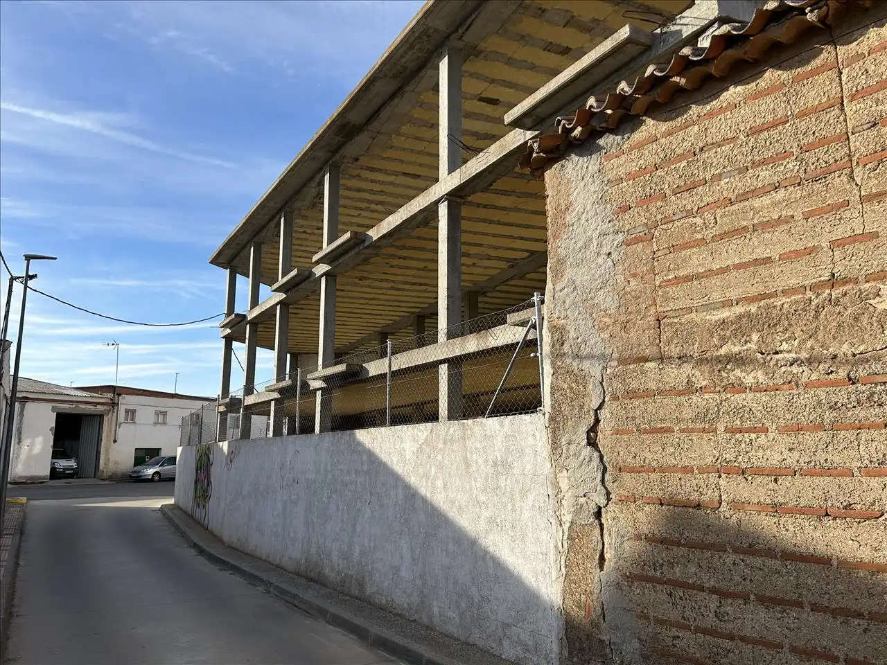 Exterior view of Detached homes for sale in Calvarrasa de Abajo