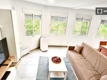 Wohnung zur Miete in Nou Barris