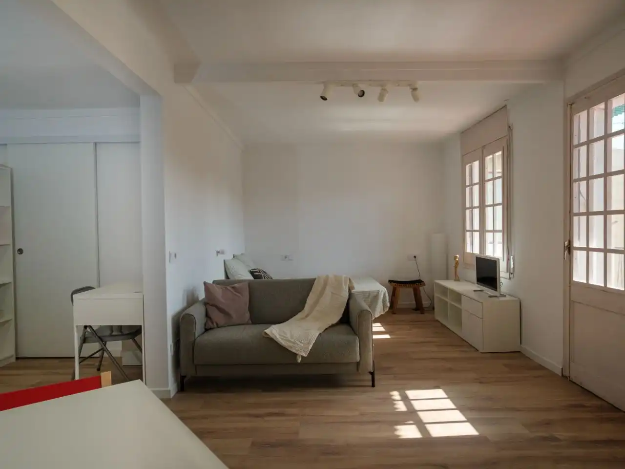 Sala d'estar de Pis en venda en Girona Capital amb Terrassa i Balcó