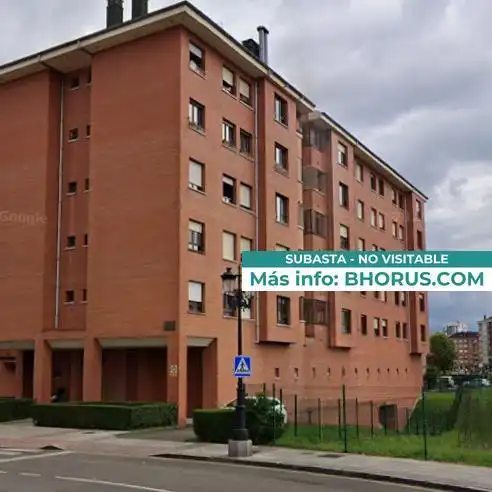 Vista exterior de Piso en venta en Oviedo 