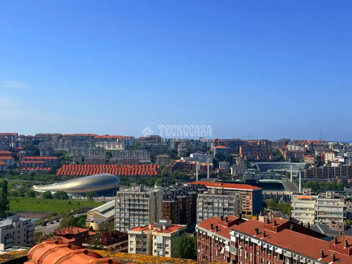 Vista exterior de Piso en venta en Santander con Calefacción