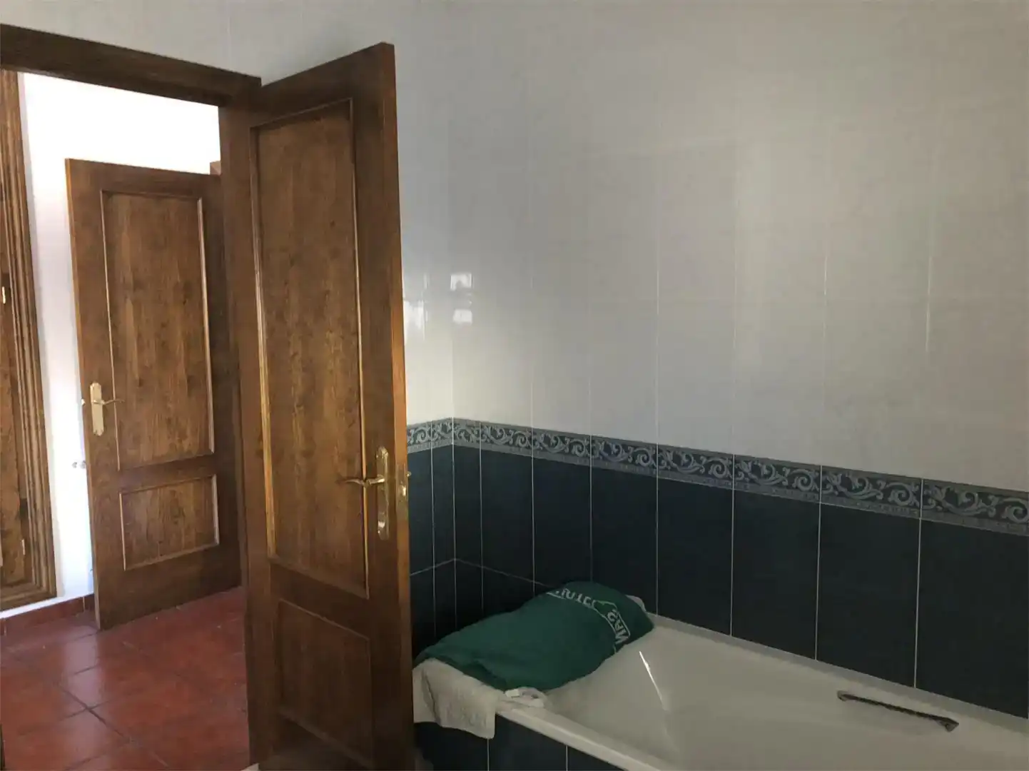 Bathroom of Flat for sale in Montejaque