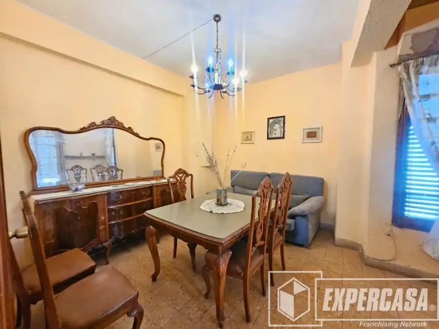 Esszimmer von Gebäude zum Verkauf in Silla