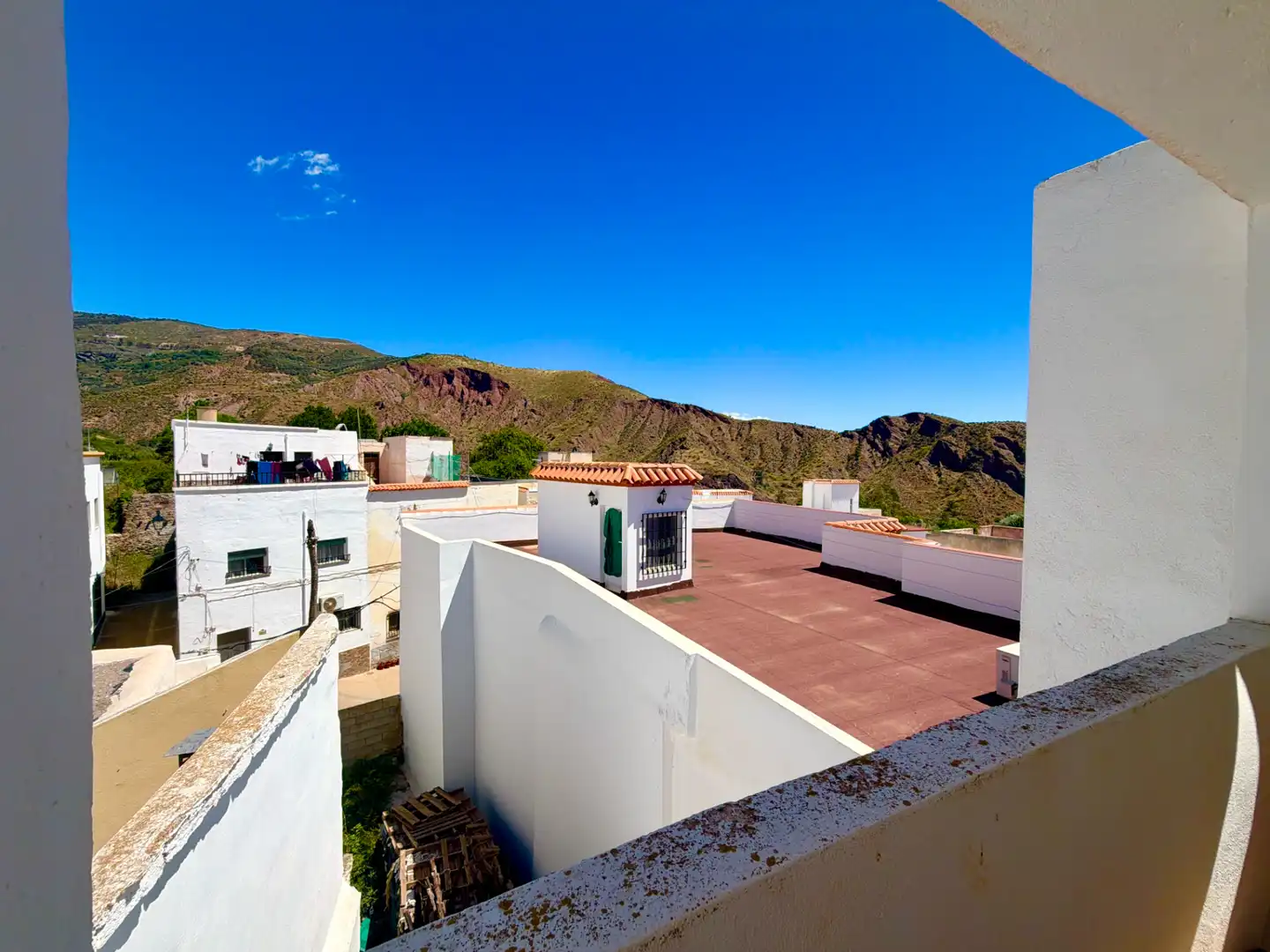 Vista exterior de Casa o xalet en venda en Canjáyar amb Aire condicionat, Terrassa i Traster