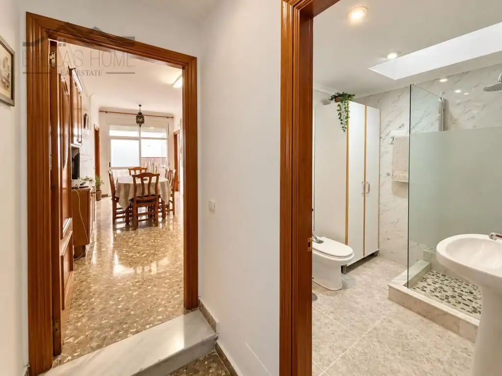 Ground floor for rent in Estepona  with Furnished, TV and Internet