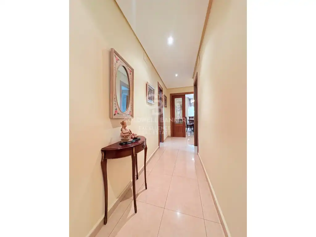 Piso en venta en Valencia con Aire acondicionado, Terraza y Amueblado