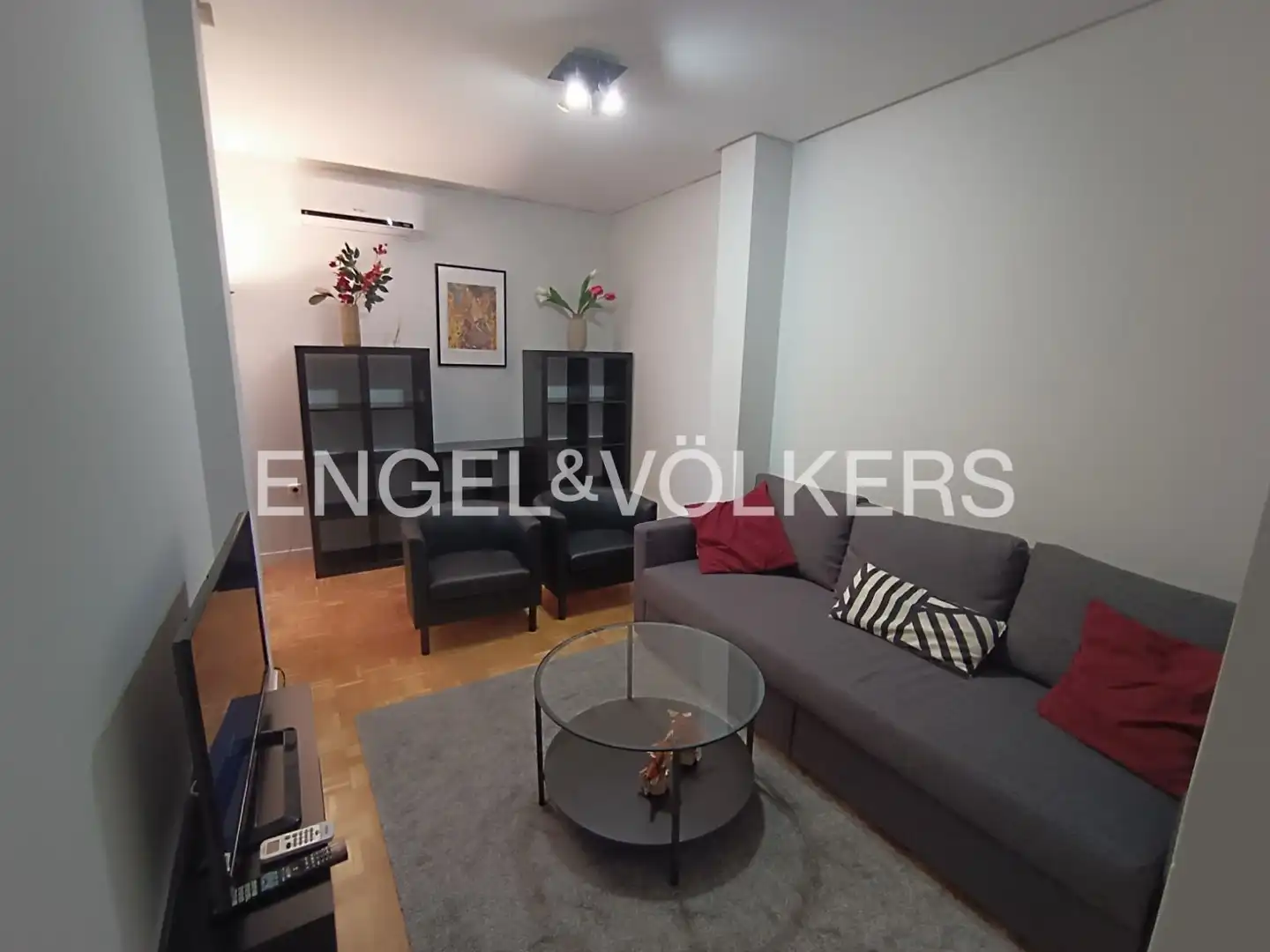 Flat with lift to rent in Doctor Castelo