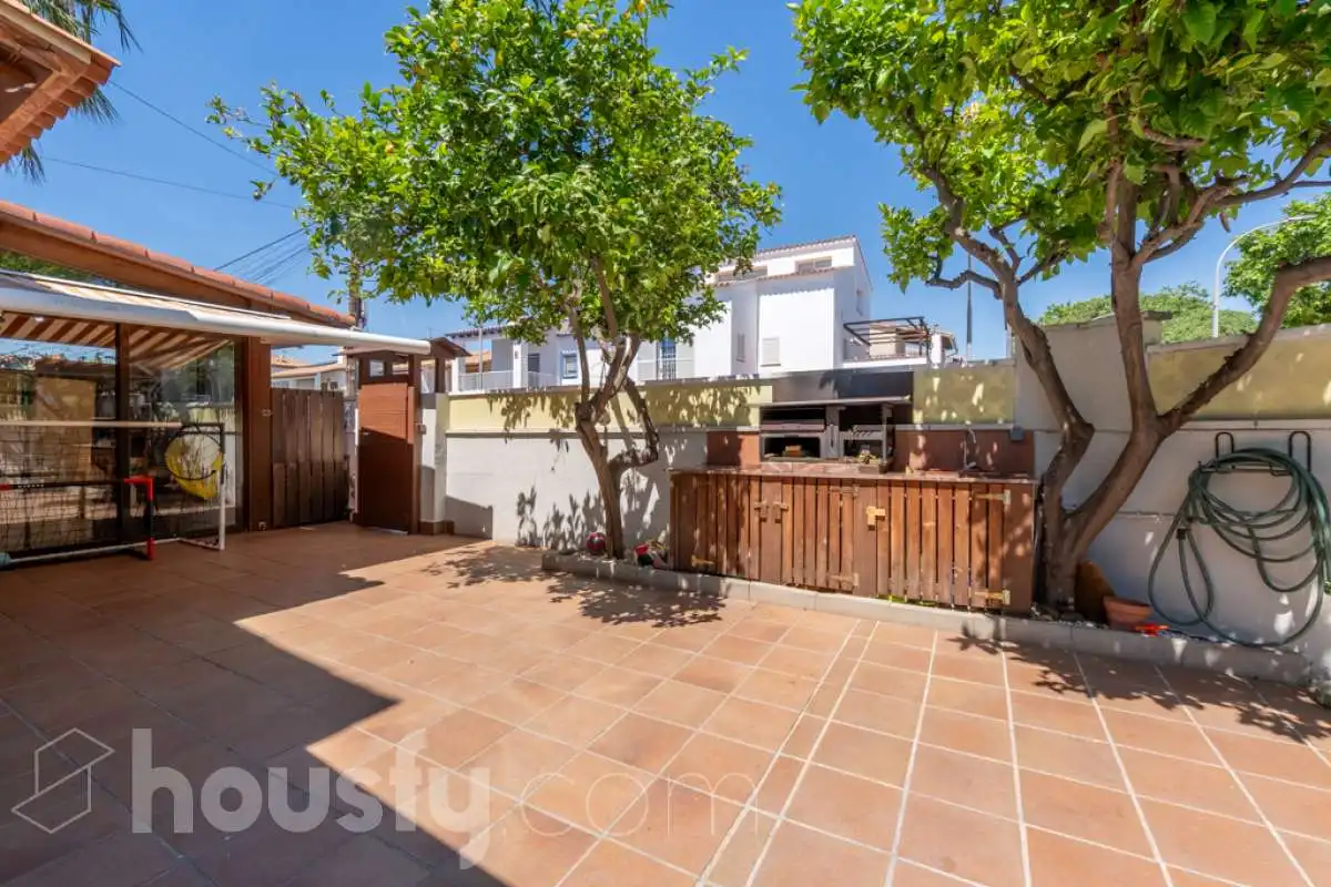 Exterior view of Houses for sale in Sant Pere de Ribes  with Air Conditioner, Heating and Private garden