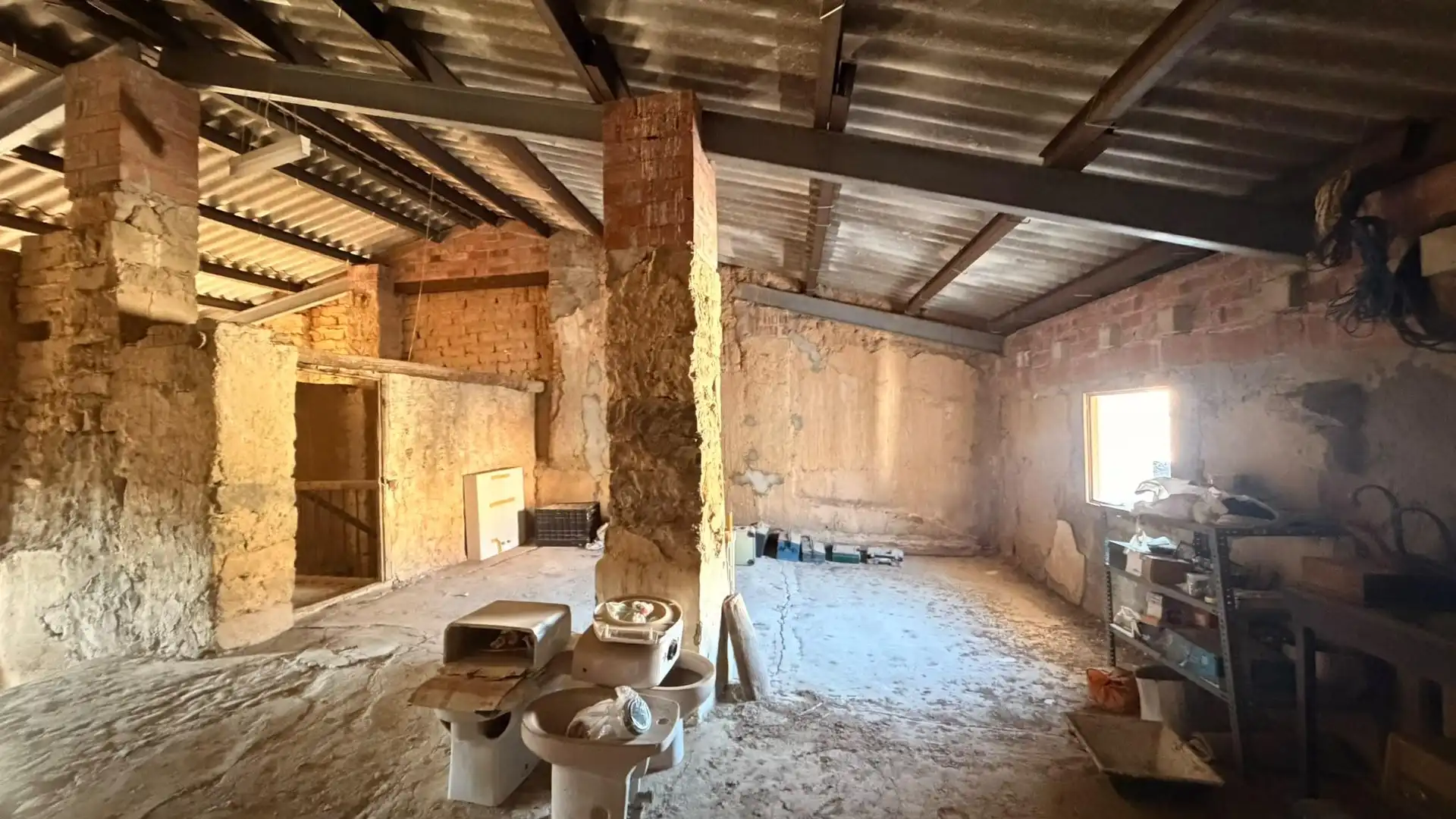 Casa aparellada amb jardí en venda a Ontiñena, imagen 17