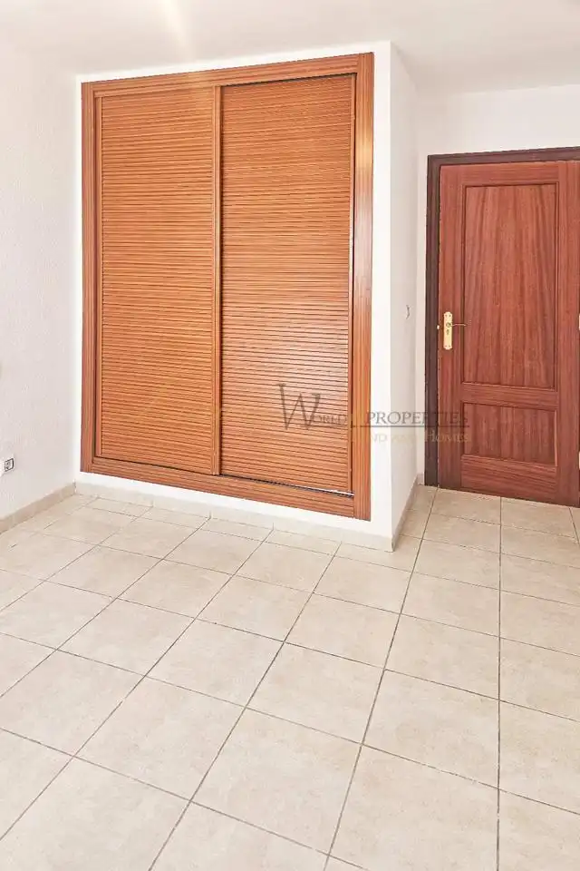 Habitación de Apartamento en venta en Arona con Terraza y Trastero