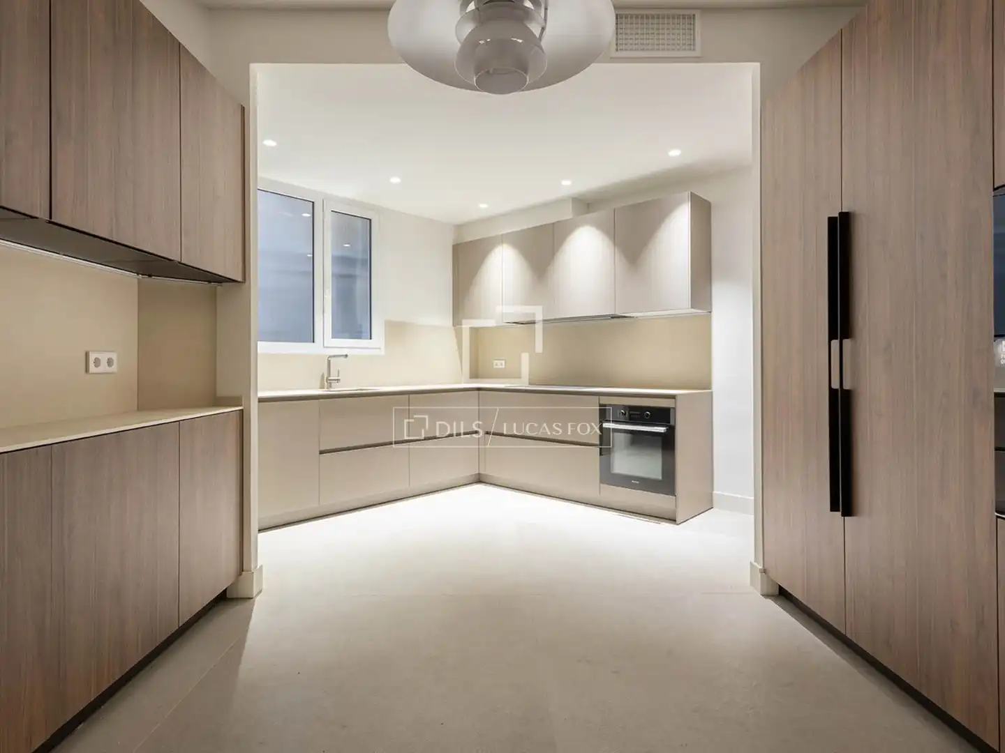 Kitchen of Flat for sale in Barcelona  with Air Conditioner, Heating and Parquet flooring
