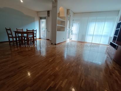 Sala d'estar de Pis en venda en  Logroño amb Aire condicionat, Calefacció i Parquet