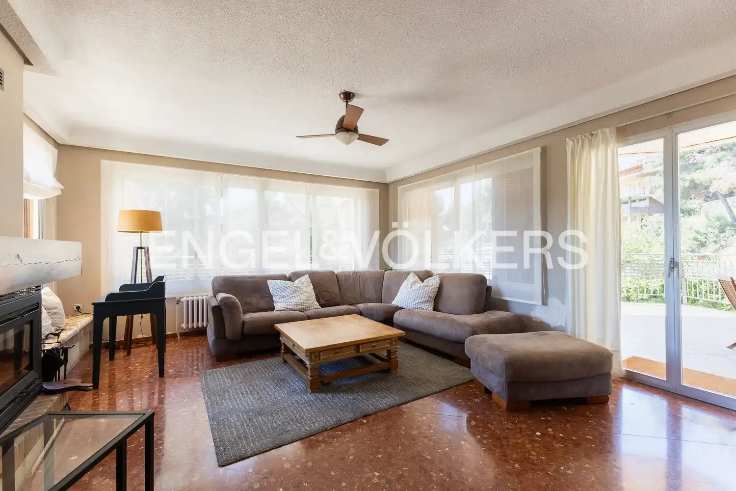 Living room of Houses for sale in Chiva  with Air Conditioner, Heating and Private garden