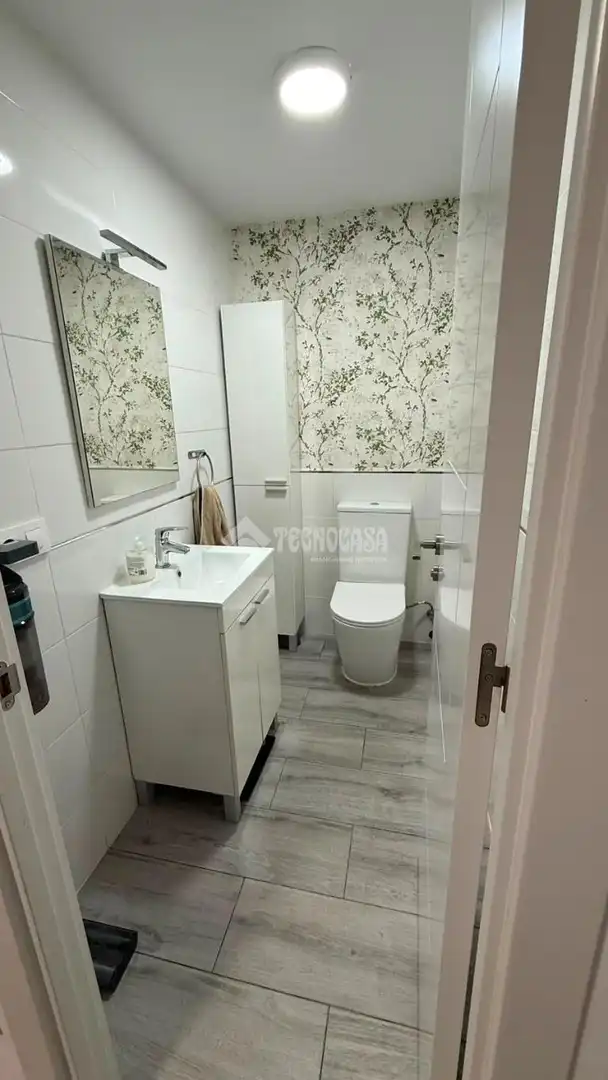 Badezimmer von Wohnung zum Verkauf in Madrid mit Klimaanlage, Heizung und Möbliert