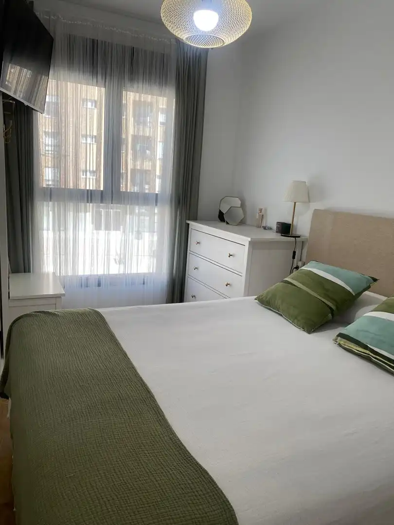 Dormitori de Apartament de lloguer en Mislata amb Aire condicionat, Calefacció i Parquet