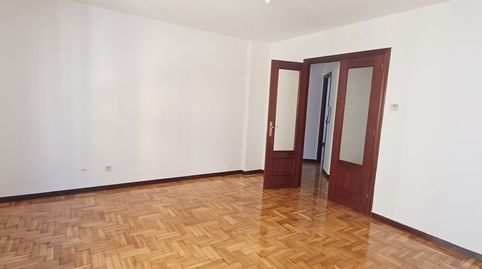 Foto 5 de Piso de alquiler en N/a, Llano, Gijón