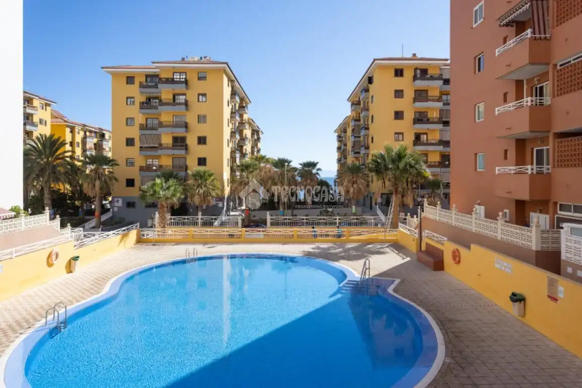 Außenansicht von Wohnung zur Miete in Candelaria mit Balkon und Gemeinschaftspool