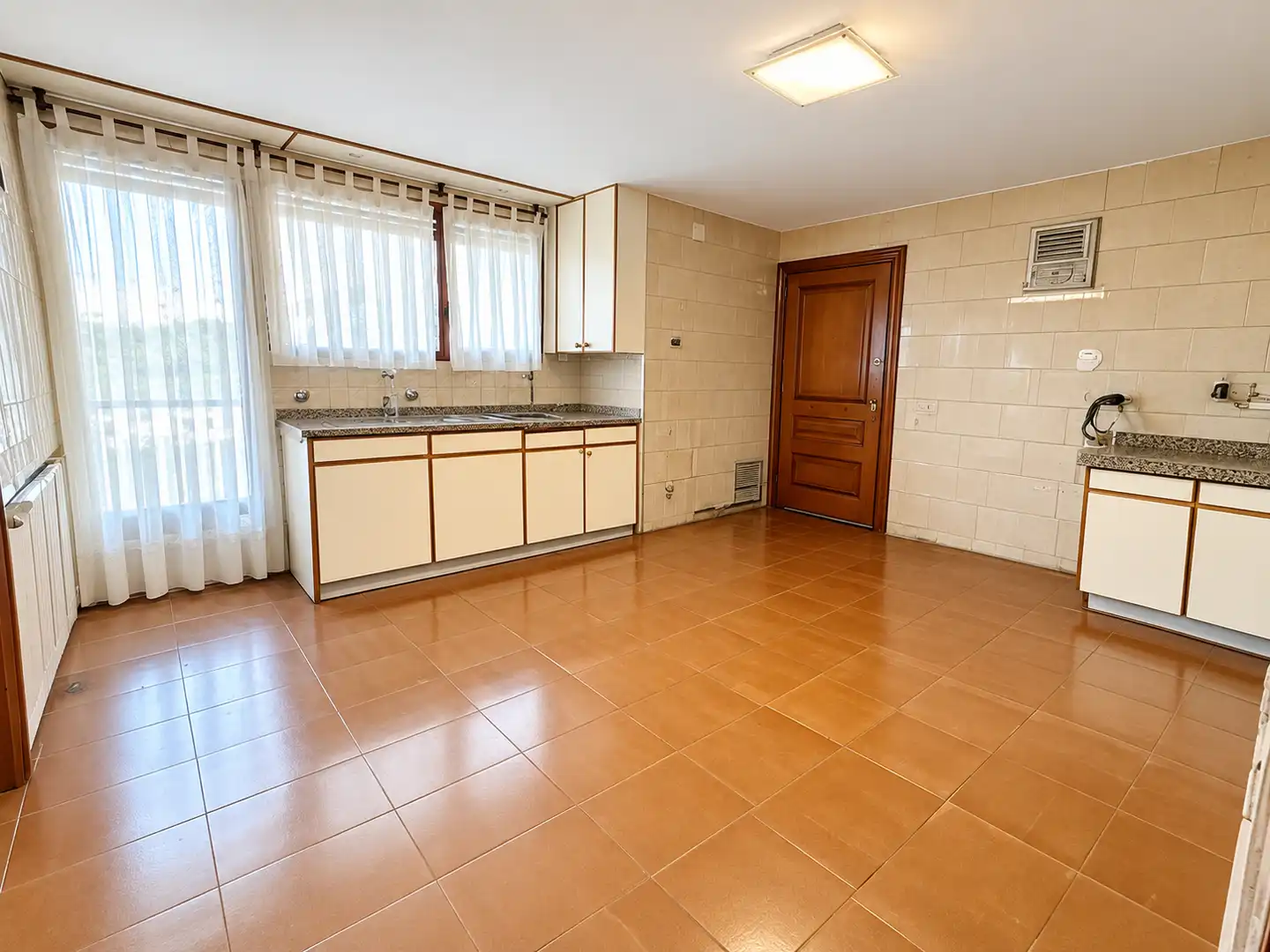 Flat with terrace for sale in Gran Vía Juan Carlos I, imagen 6