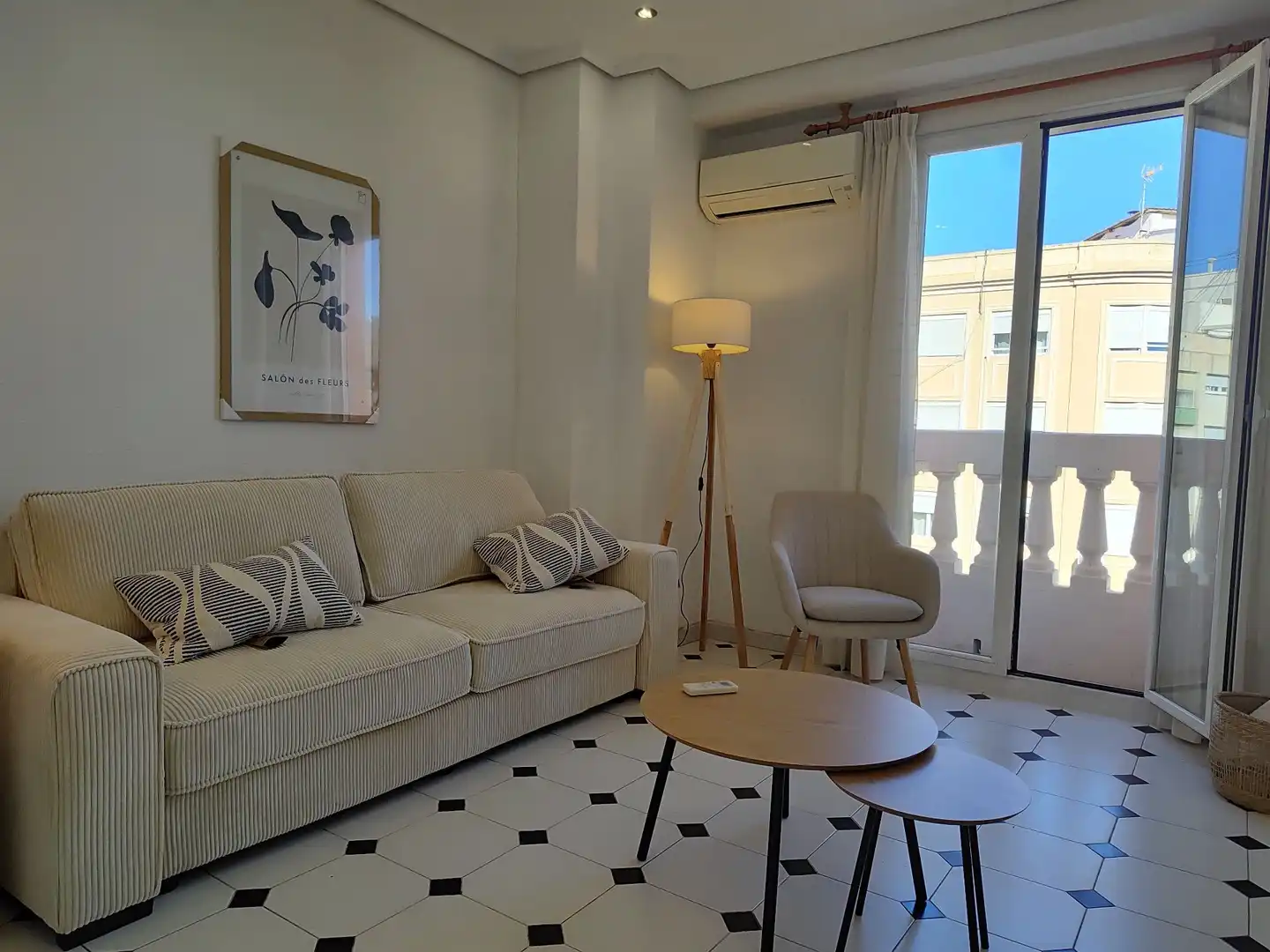 Sala de estar de Piso de alquiler en Valencia con Aire acondicionado, Calefacción y Amueblado
