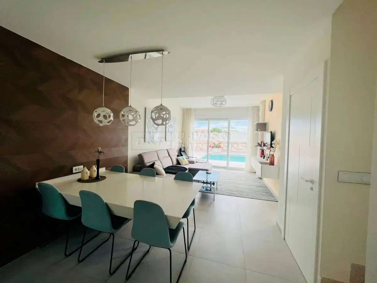 Casa amb terrassa en venda a alfredo nobel 147, imagen 11