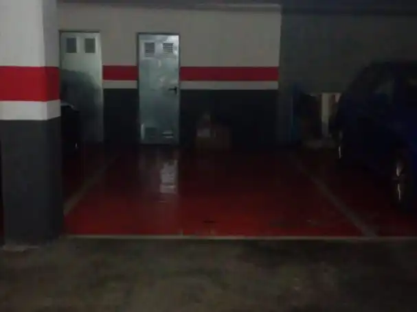 Parkplatz von Garage zur Miete in Mislata
