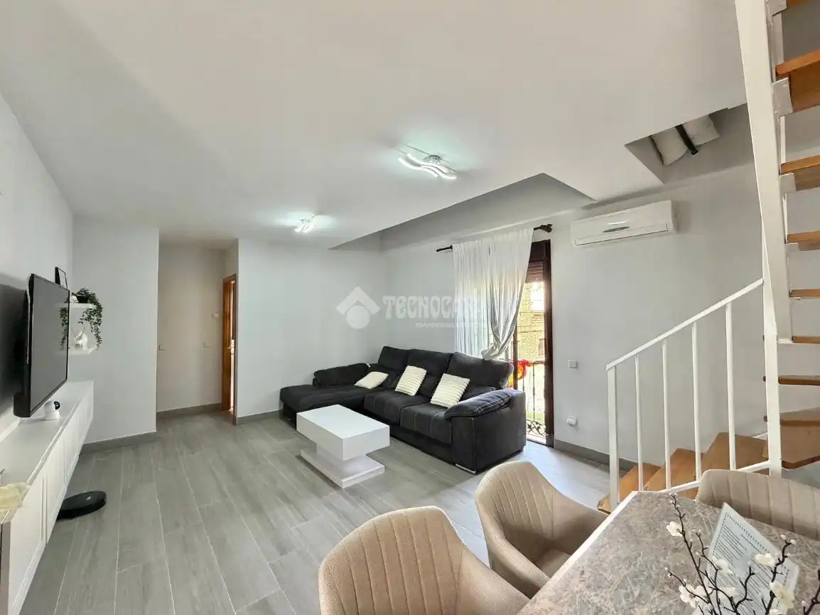 Sala de estar de Piso en venta en Torrejón de Velasco con Aire acondicionado y Calefacción