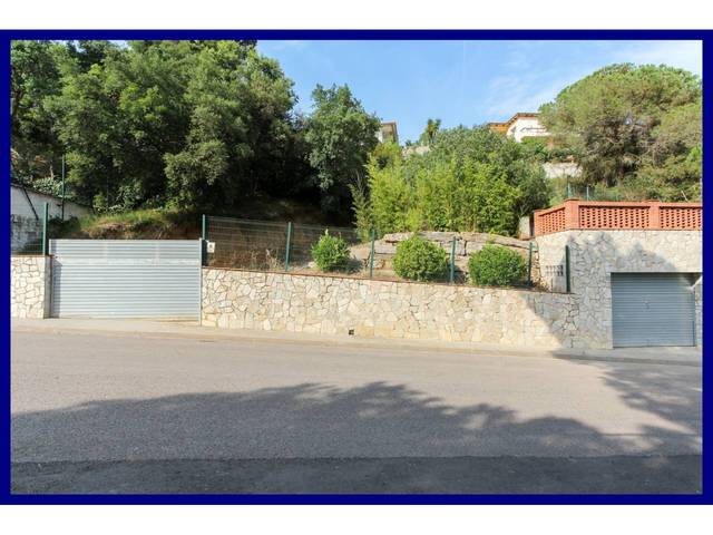 Terreno en Venta en Calle Aiguablava, 18 en Lloret Verd - Els Pinars