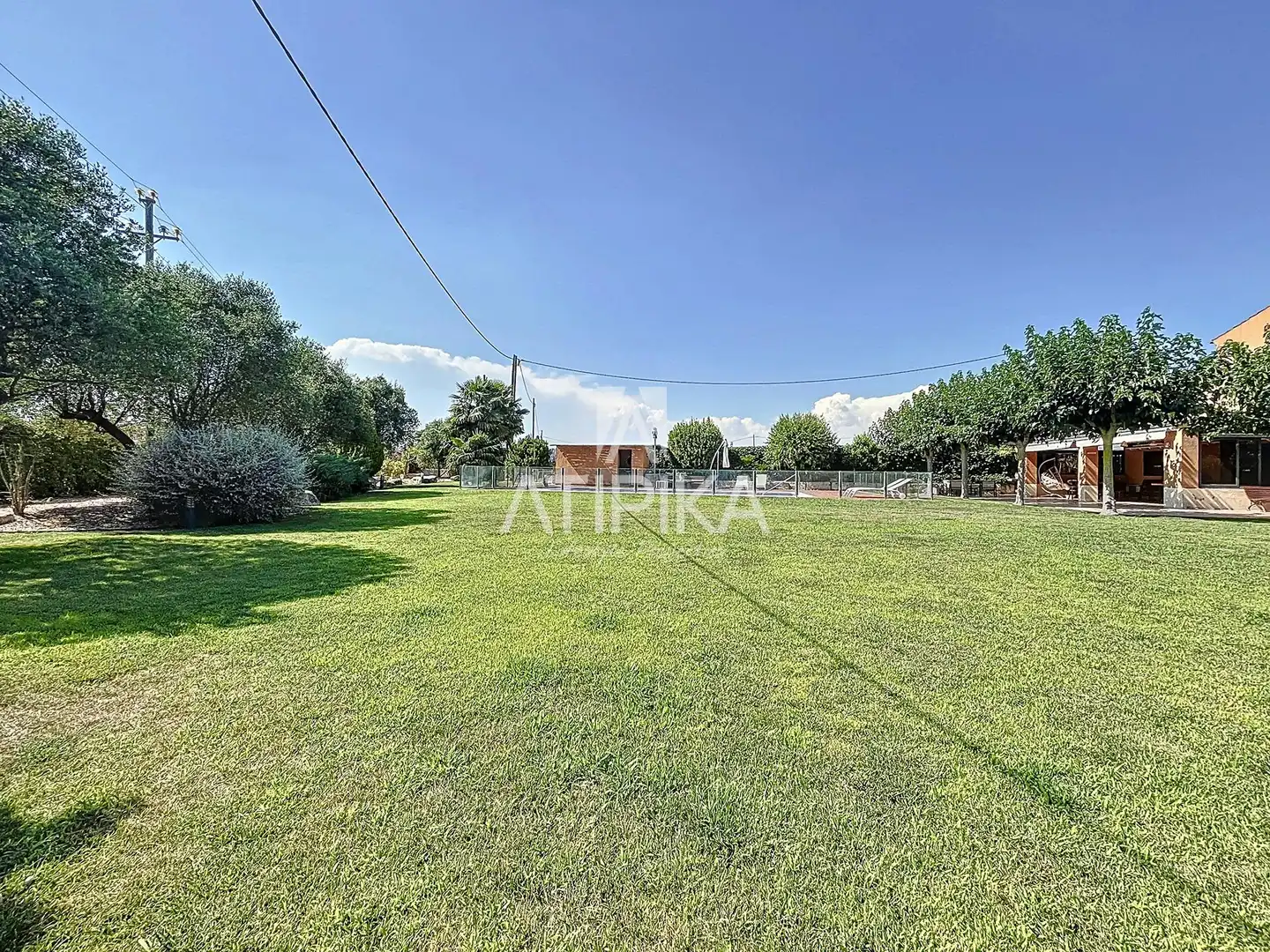 Country homes for sale in La Granada  with Air Conditioner, Heating and Storage room