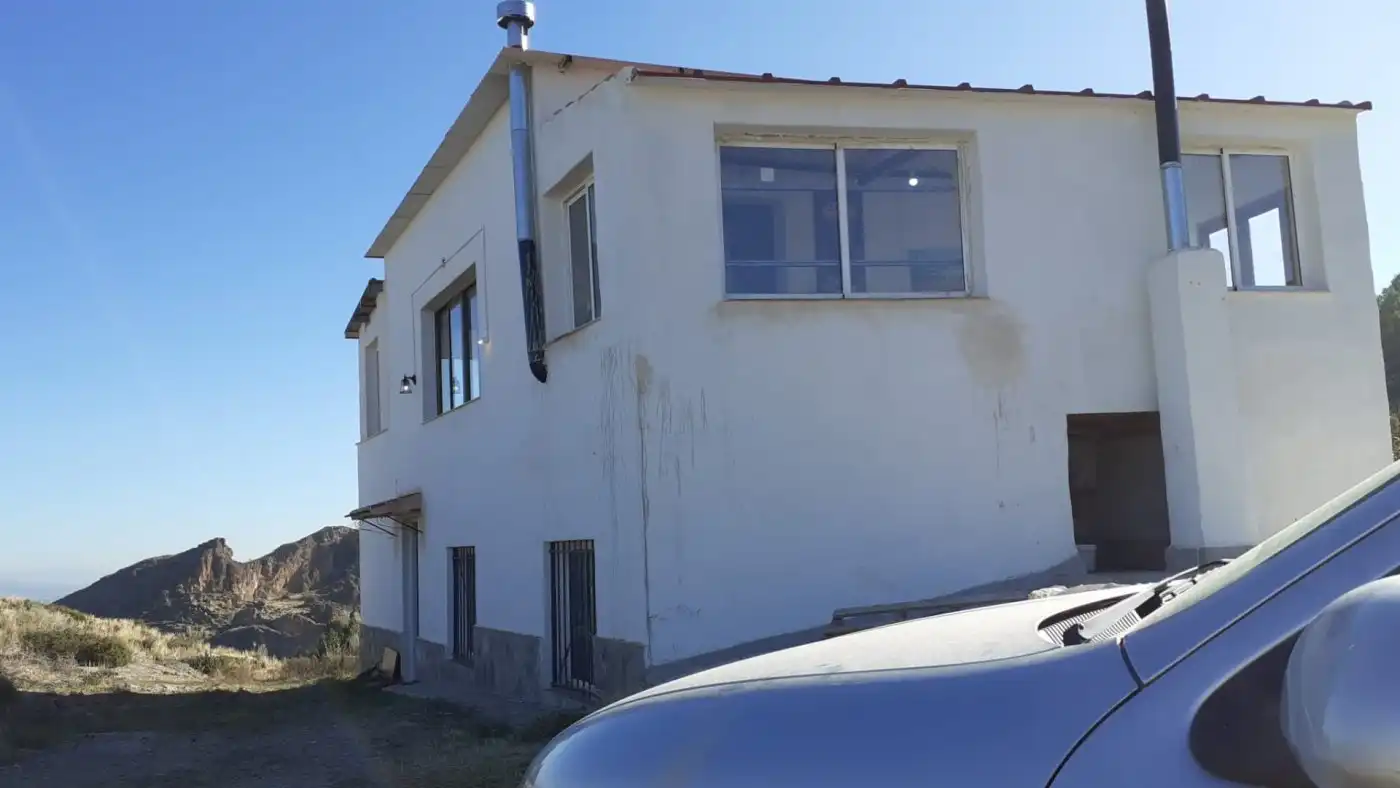 Vista exterior de Finca rústica en venda en Bayarque amb Traster