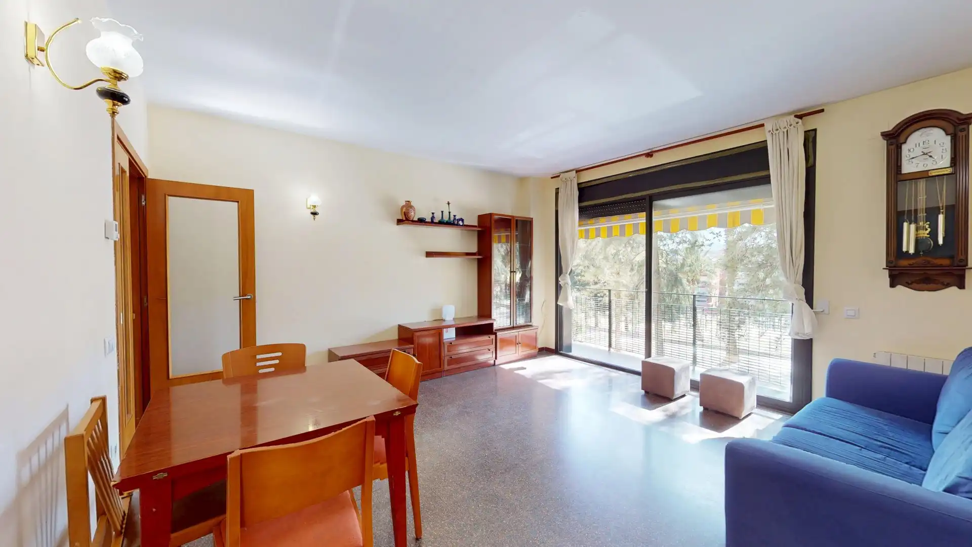 Sala d'estar de Pis en venda en  Barcelona Capital amb Calefacció i Balcó