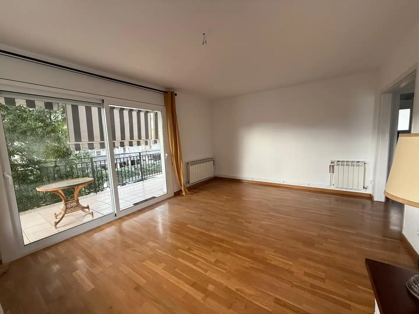 Living room of Houses for sale in Castelldefels  with Air Conditioner, Heating and Private garden