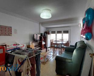 Living room of Flat to rent in Salamanca Capital  with Heating, Parquet flooring and Furnished