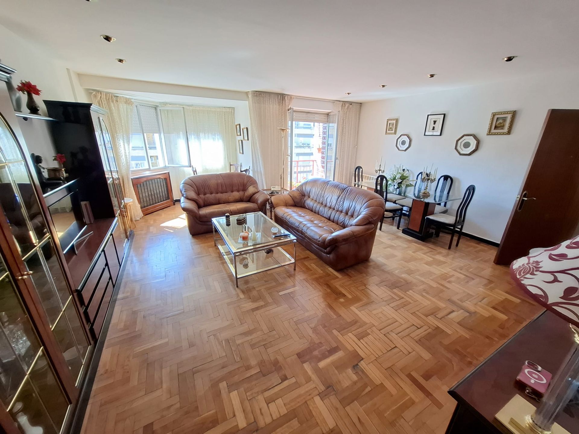 Sala de estar de Piso en venta en  Logroño con Calefacción, Terraza y Amueblado