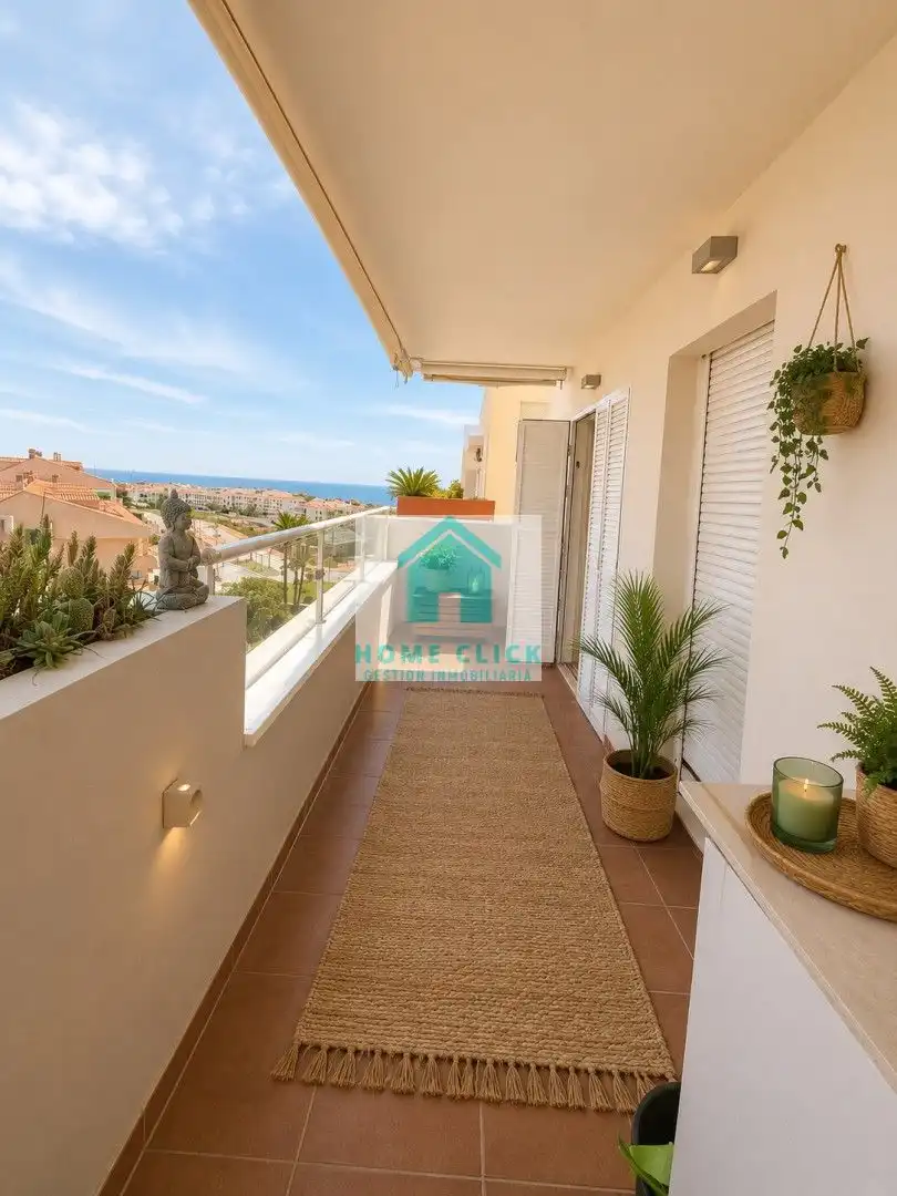 Terrassa de Apartament de lloguer en Benalmádena amb Aire condicionat, Calefacció i Jardí privat