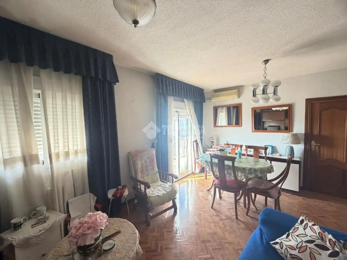 Sala de estar de Piso en venta en Madrid