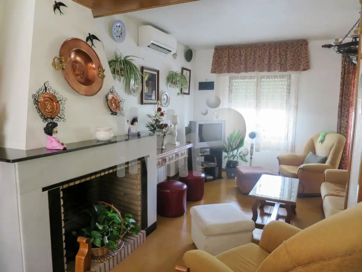 Sala d'estar de Casa o xalet en venda en Jaén