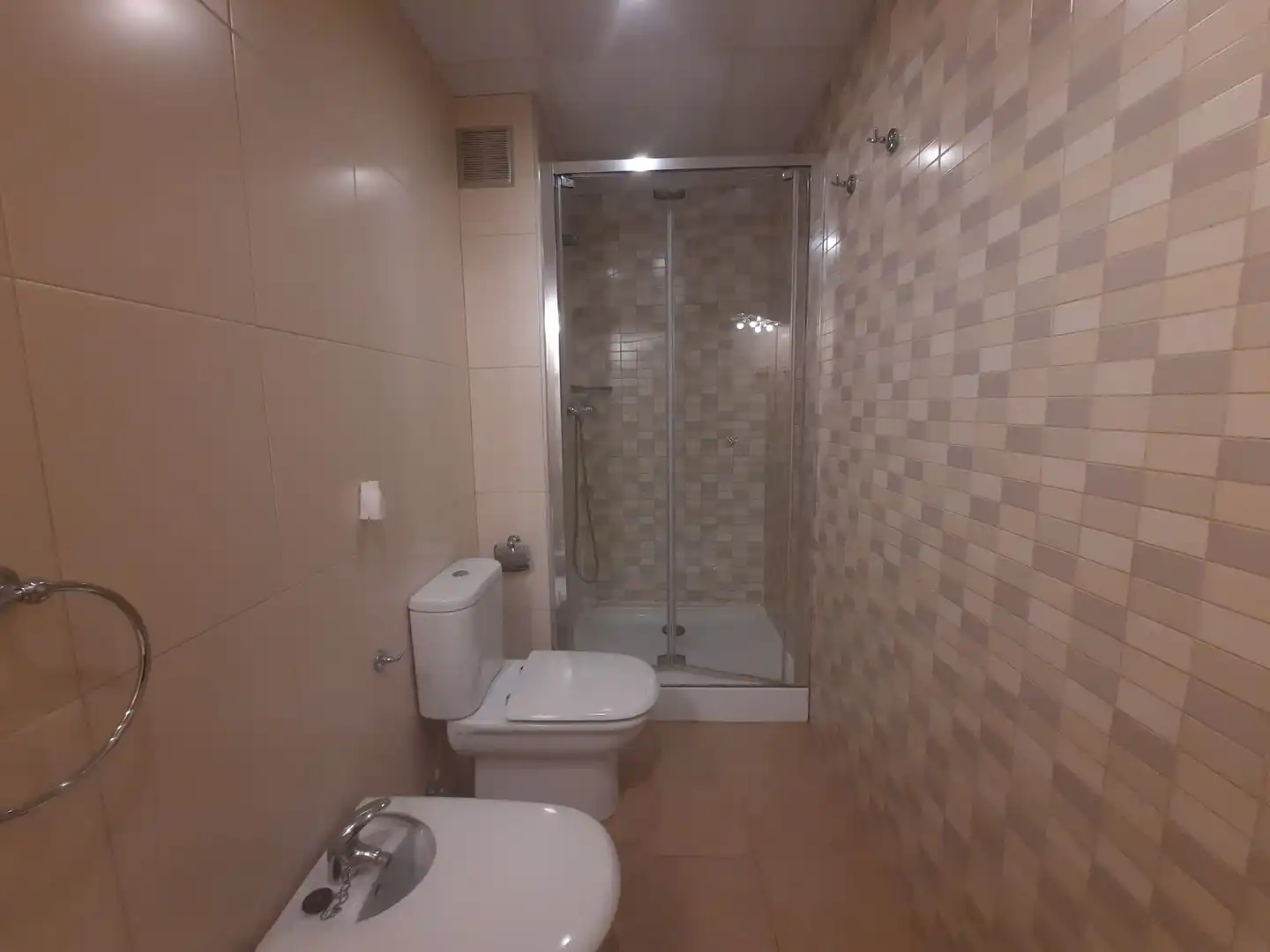 Bany de Edifici en venda en Castellón de la Plana / Castelló de la Plana