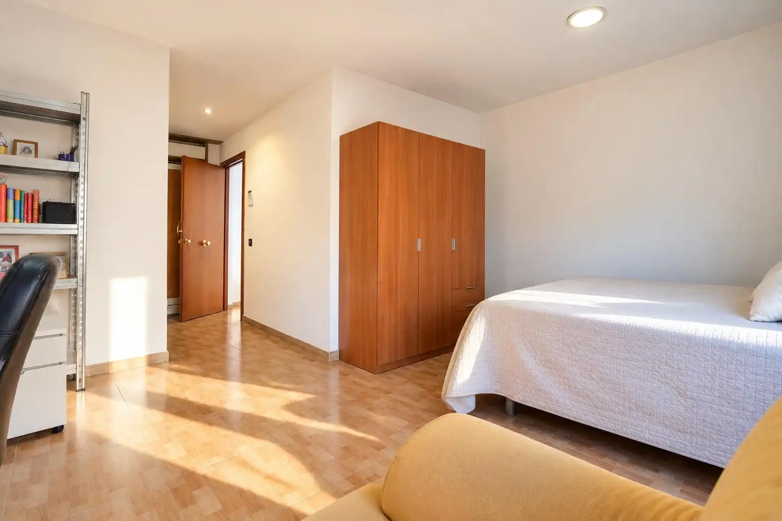 Habitación de Casa adosada en venta en Centre