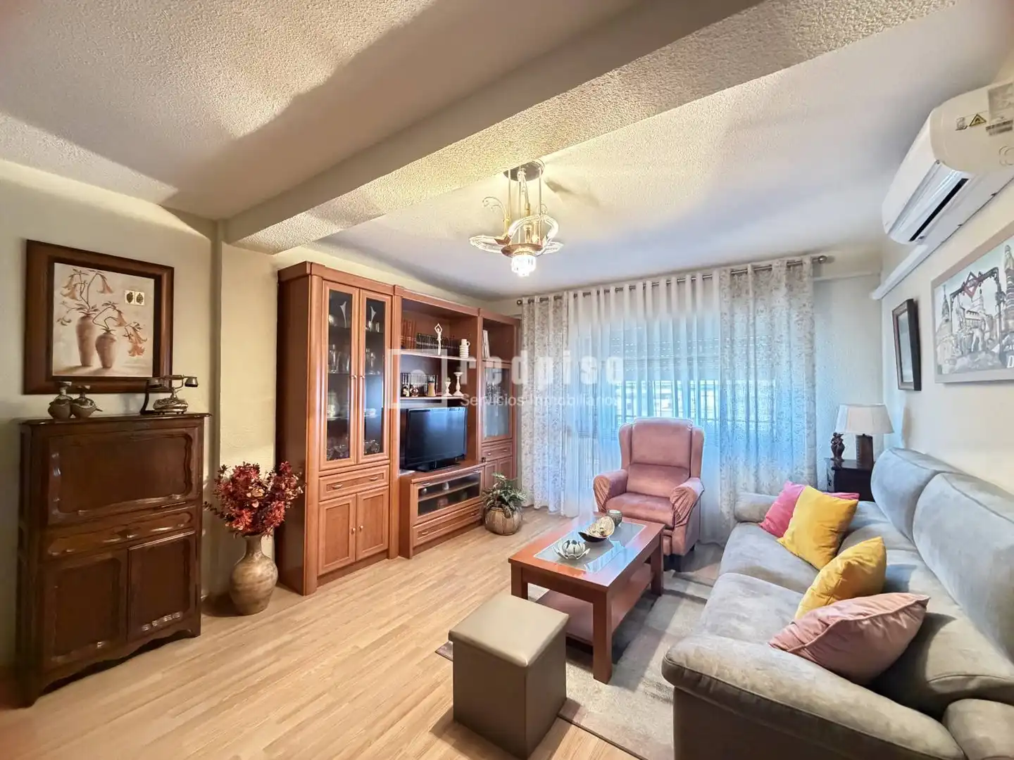 Sala de estar de Piso en venta en Zarzaquemada