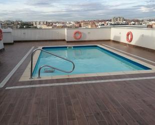 Piscina de Pis de lloguer en  Zaragoza Capital amb Aire condicionat, Piscina i Balcó