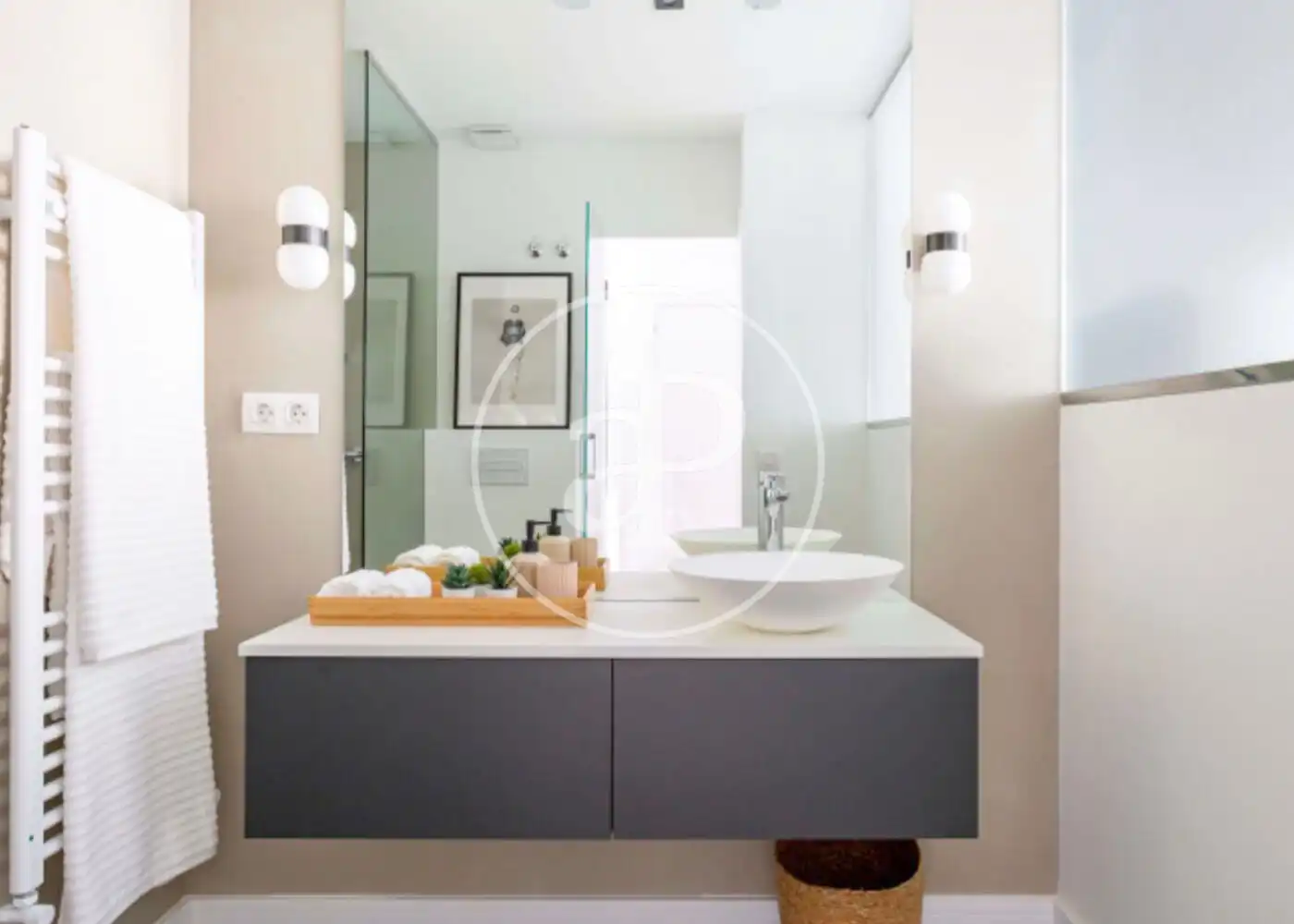 Badezimmer von Wohnung zum Verkauf in Madrid mit Klimaanlage, Heizung und Abstellraum