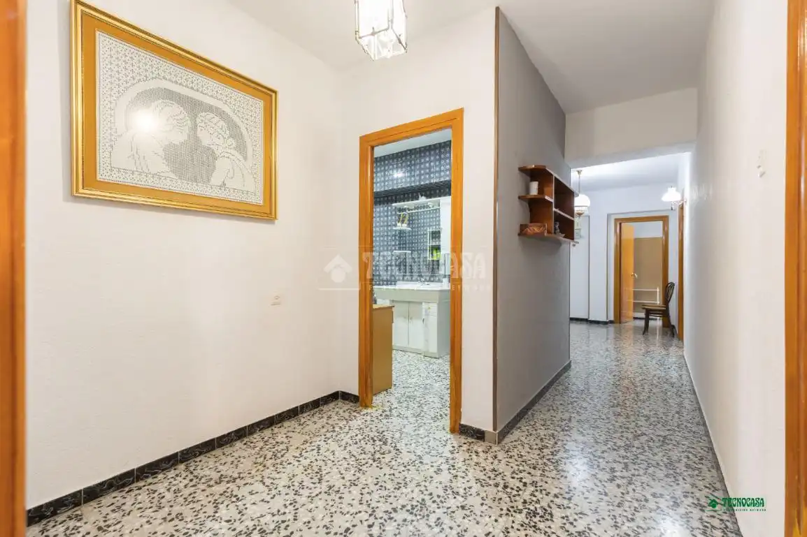 Piso en venta en Almería con Aire acondicionado