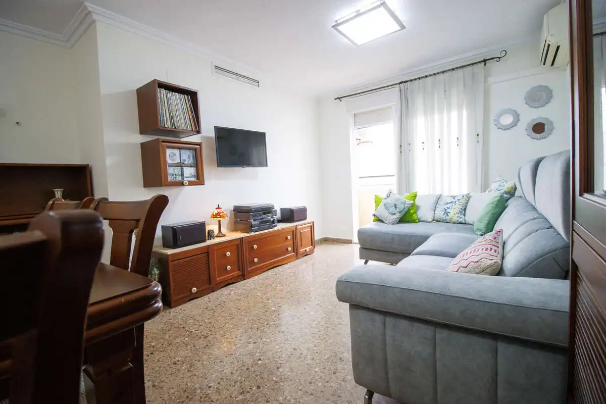 Flat with terrace for sale in Catarroja
