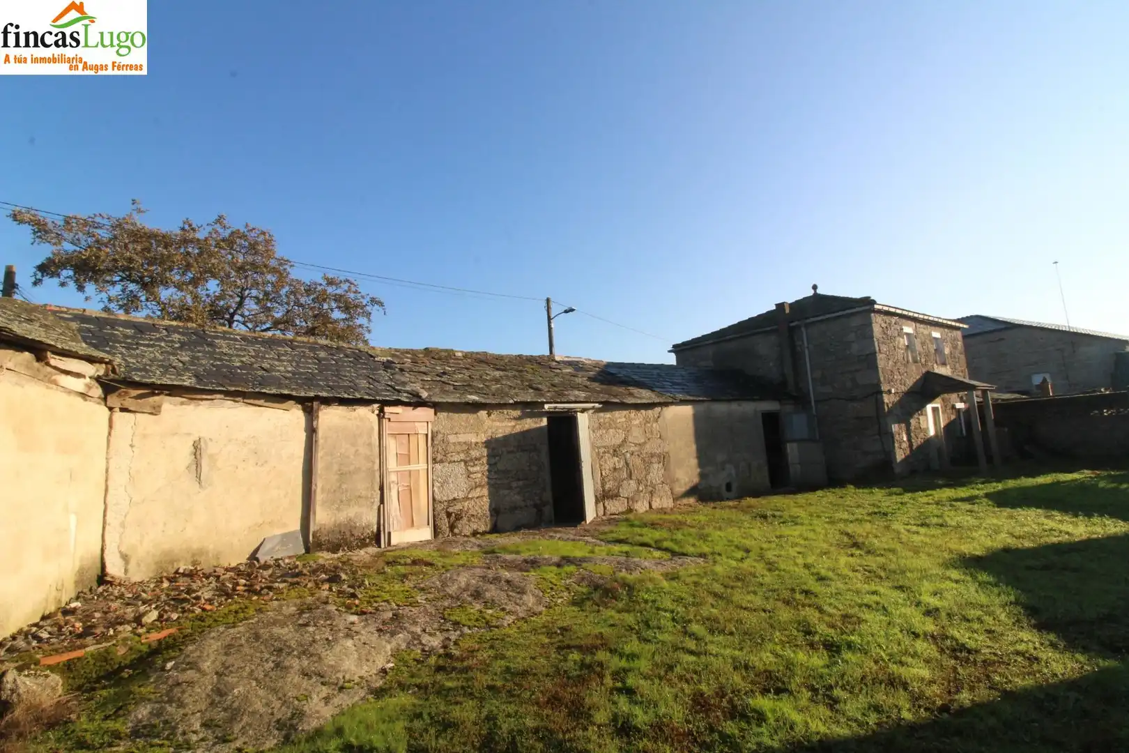Vista exterior de Casa o chalet en venta en Lugo con Jardín privado y Amueblado