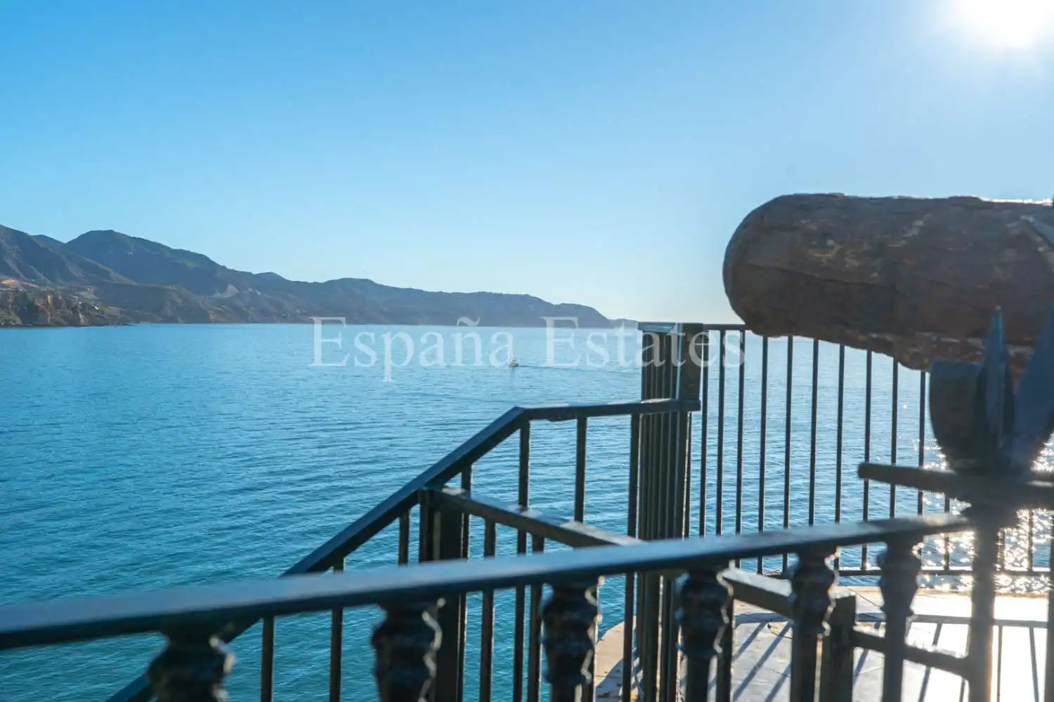 Local en venta en Nerja con Aire acondicionado