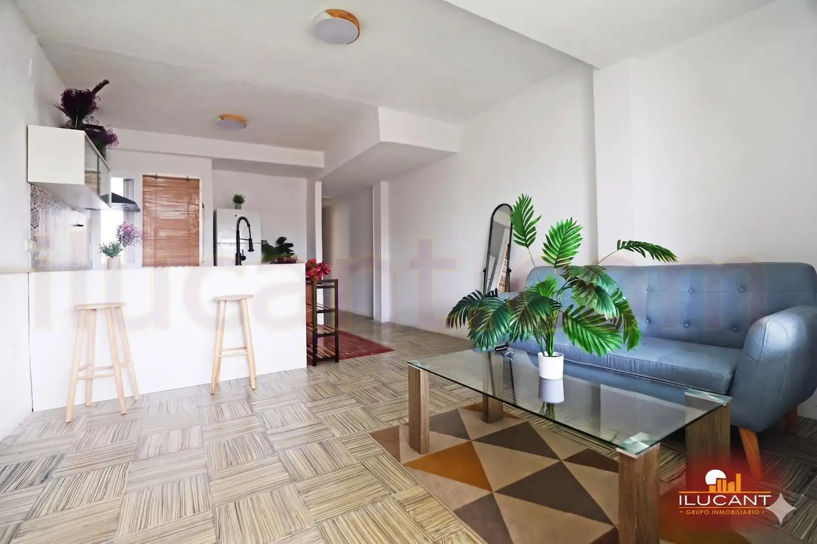 Sala d'estar de Àtic en venda en Alicante / Alacant amb Terrassa i Moblat