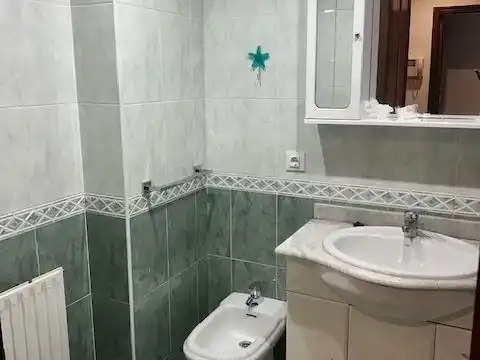 Badezimmer von Wohnung zur Miete in Centro - Echegaray