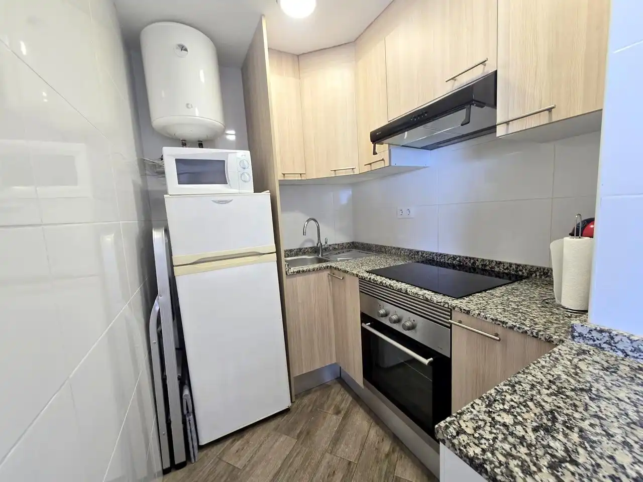 Cuina de Apartament en venda en Gandia amb Aire condicionat, Terrassa i Moblat