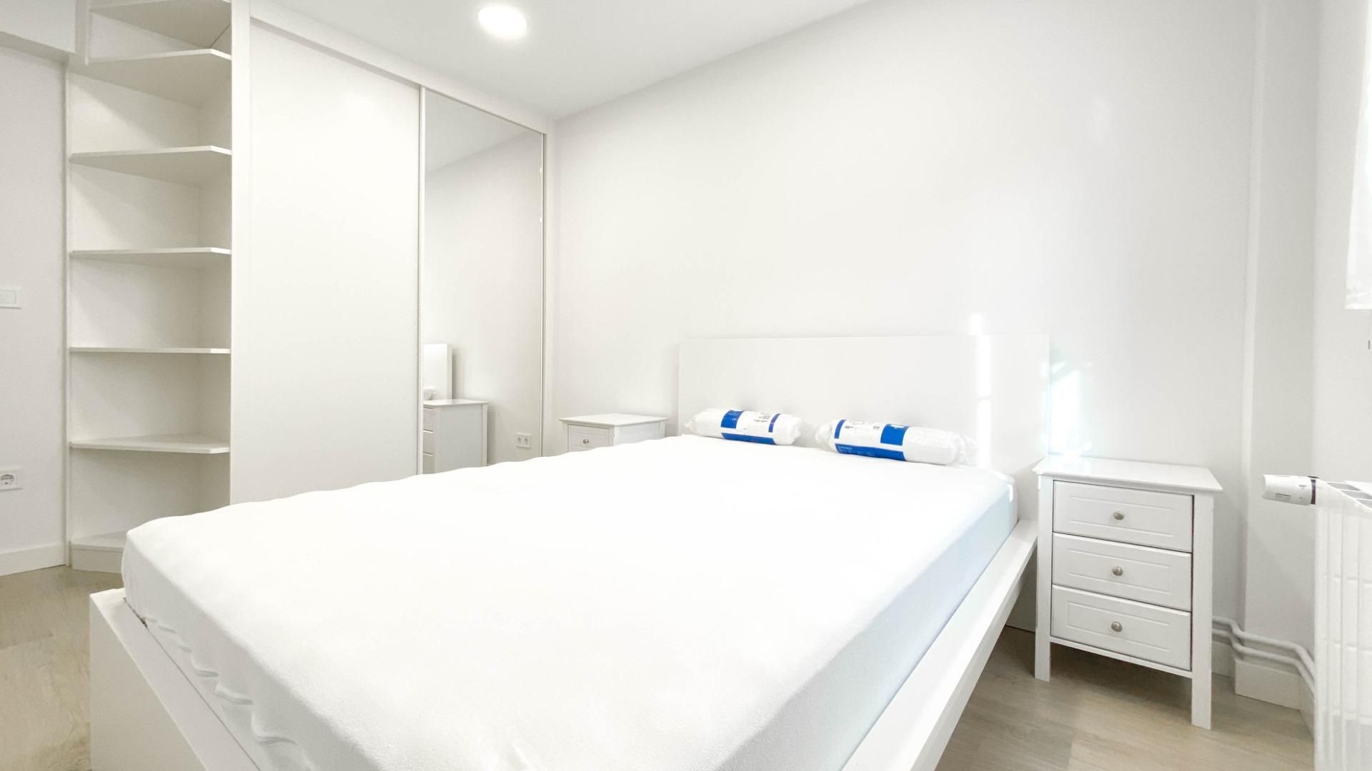 Flat for share in Los Castros